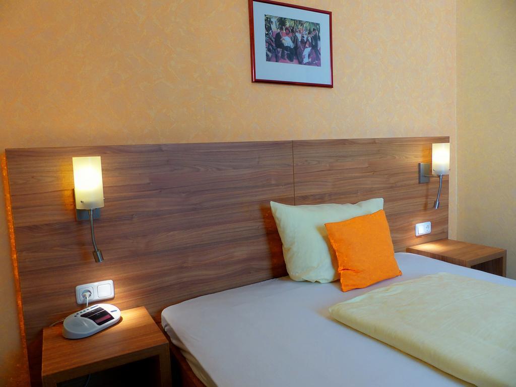 Zur Lindenau Hotel Rüdesheim am Rhein Cameră foto
